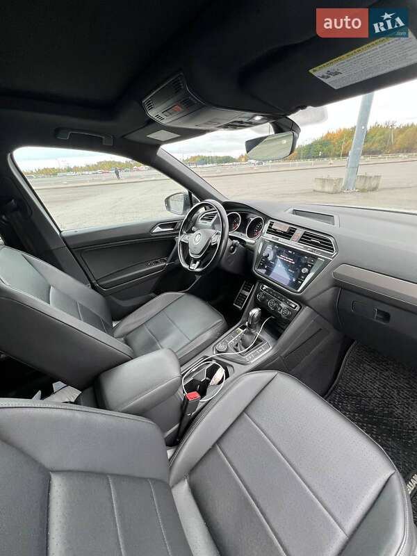 Внедорожник / Кроссовер Volkswagen Tiguan 2019 в Львове
