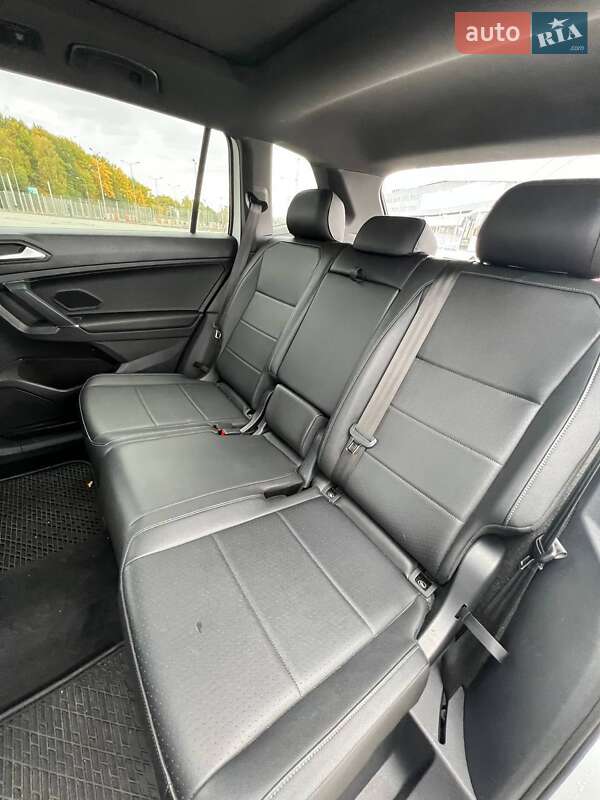 Внедорожник / Кроссовер Volkswagen Tiguan 2019 в Львове