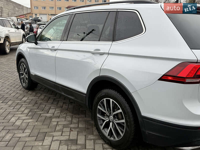 Внедорожник / Кроссовер Volkswagen Tiguan 2019 в Луцке