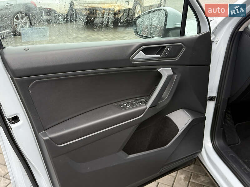 Внедорожник / Кроссовер Volkswagen Tiguan 2019 в Луцке