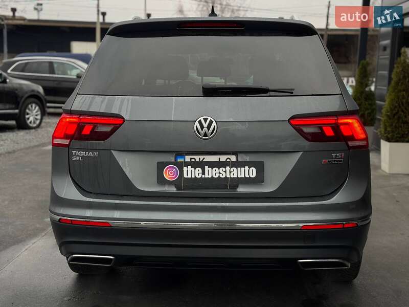Внедорожник / Кроссовер Volkswagen Tiguan 2017 в Ровно