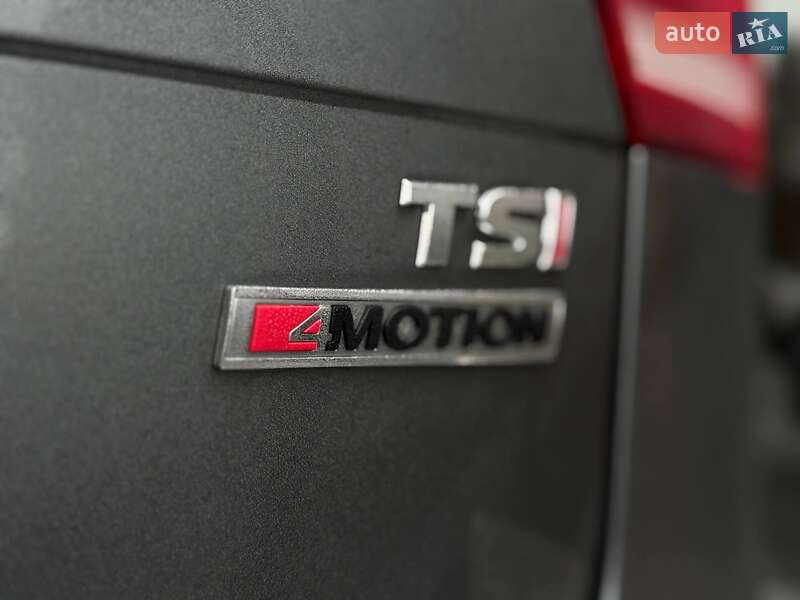 Внедорожник / Кроссовер Volkswagen Tiguan 2017 в Ровно