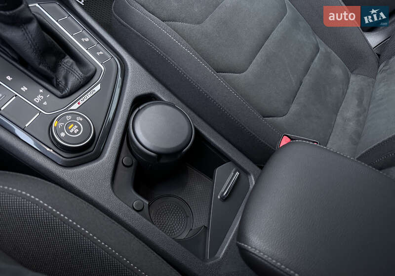 Внедорожник / Кроссовер Volkswagen Tiguan 2019 в Ровно