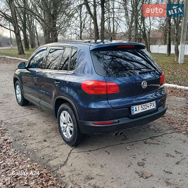 Внедорожник / Кроссовер Volkswagen Tiguan 2013 в Синельниково