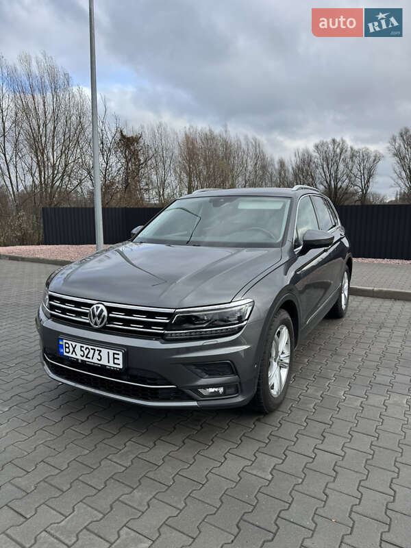Внедорожник / Кроссовер Volkswagen Tiguan 2018 в Хмельницком