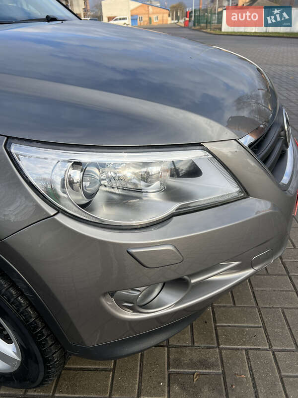 Внедорожник / Кроссовер Volkswagen Tiguan 2008 в Житомире