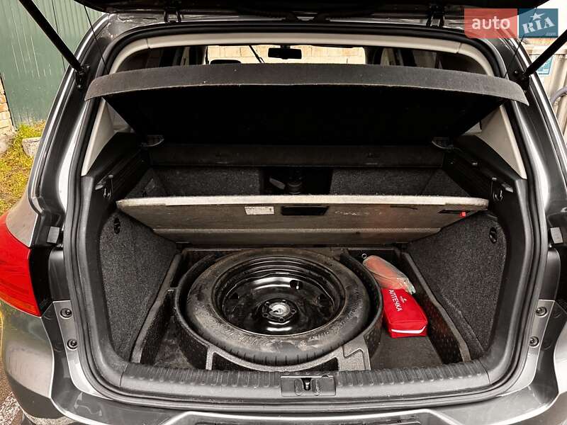 Внедорожник / Кроссовер Volkswagen Tiguan 2016 в Киеве фото 14 Внедорожник / Кроссовер Volkswagen Tiguan 2016 в Киеве