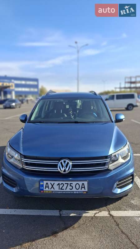 Внедорожник / Кроссовер Volkswagen Tiguan 2016 в Киеве