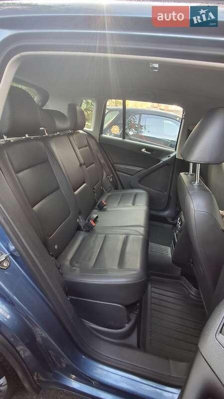 Внедорожник / Кроссовер Volkswagen Tiguan 2016 в Киеве
