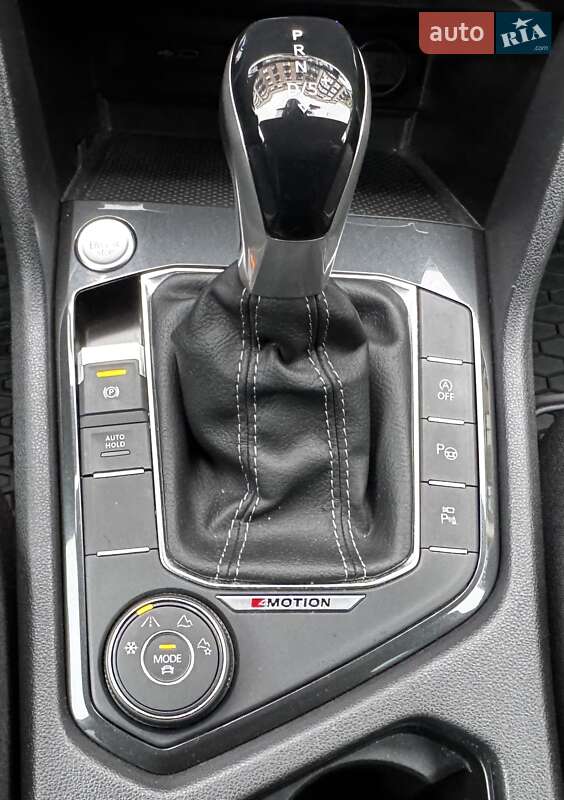 Позашляховик / Кросовер Volkswagen Tiguan 2021 в Києві