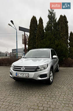 Внедорожник / Кроссовер Volkswagen Tiguan 2016 в Львове