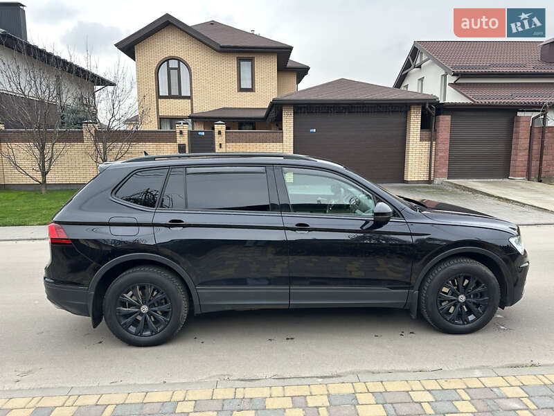 Внедорожник / Кроссовер Volkswagen Tiguan 2020 в Киеве