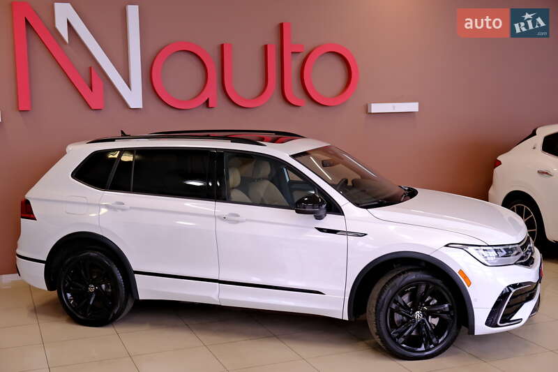 Внедорожник / Кроссовер Volkswagen Tiguan 2023 в Одессе