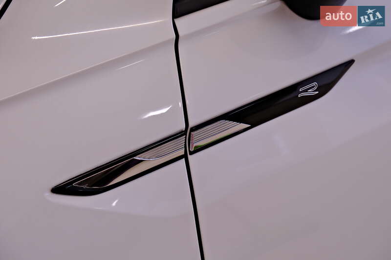 Внедорожник / Кроссовер Volkswagen Tiguan 2023 в Одессе