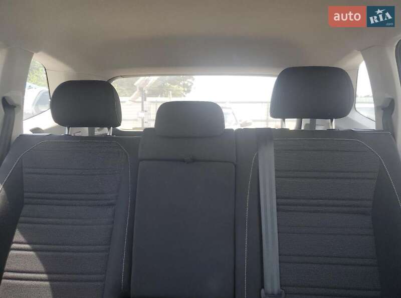 Внедорожник / Кроссовер Volkswagen Tiguan 2023 в Полтаве