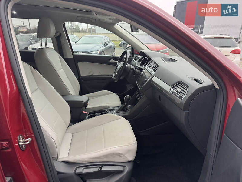 Внедорожник / Кроссовер Volkswagen Tiguan 2018 в Луцке фото 23 Внедорожник / Кроссовер Volkswagen Tiguan 2018 в Луцке