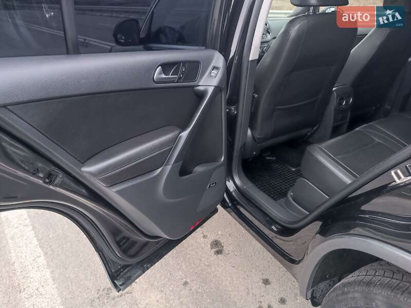 Внедорожник / Кроссовер Volkswagen Tiguan 2014 в Киеве фото 15 Внедорожник / Кроссовер Volkswagen Tiguan 2014 в Киеве
