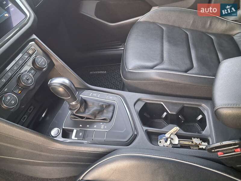 Внедорожник / Кроссовер Volkswagen Tiguan 2018 в Сумах фото 16 Внедорожник / Кроссовер Volkswagen Tiguan 2018 в Сумах