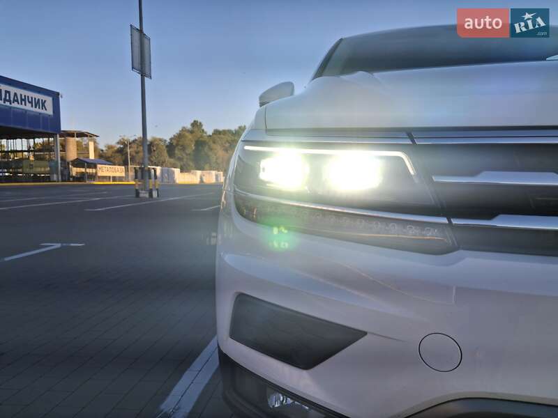 Внедорожник / Кроссовер Volkswagen Tiguan 2018 в Сумах фото 23 Внедорожник / Кроссовер Volkswagen Tiguan 2018 в Сумах