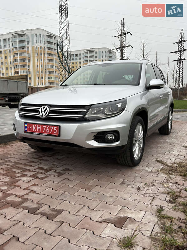 Позашляховик / Кросовер Volkswagen Tiguan 2015 в Бучі