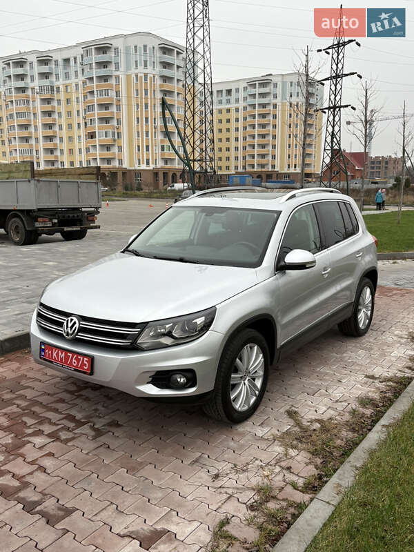 Позашляховик / Кросовер Volkswagen Tiguan 2015 в Бучі