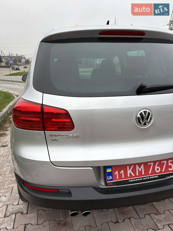 Позашляховик / Кросовер Volkswagen Tiguan 2015 в Бучі