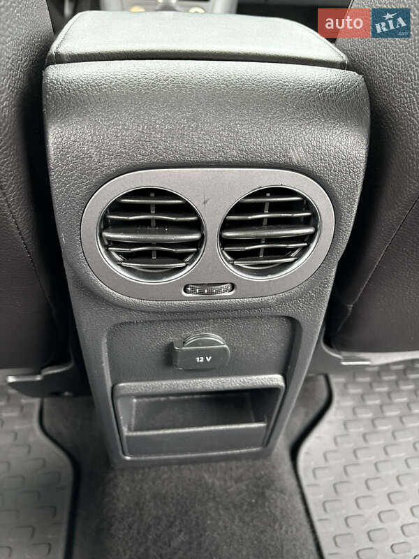 Позашляховик / Кросовер Volkswagen Tiguan 2015 в Бучі