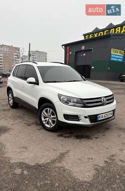 Позашляховик / Кросовер Volkswagen Tiguan 2016 в Запоріжжі