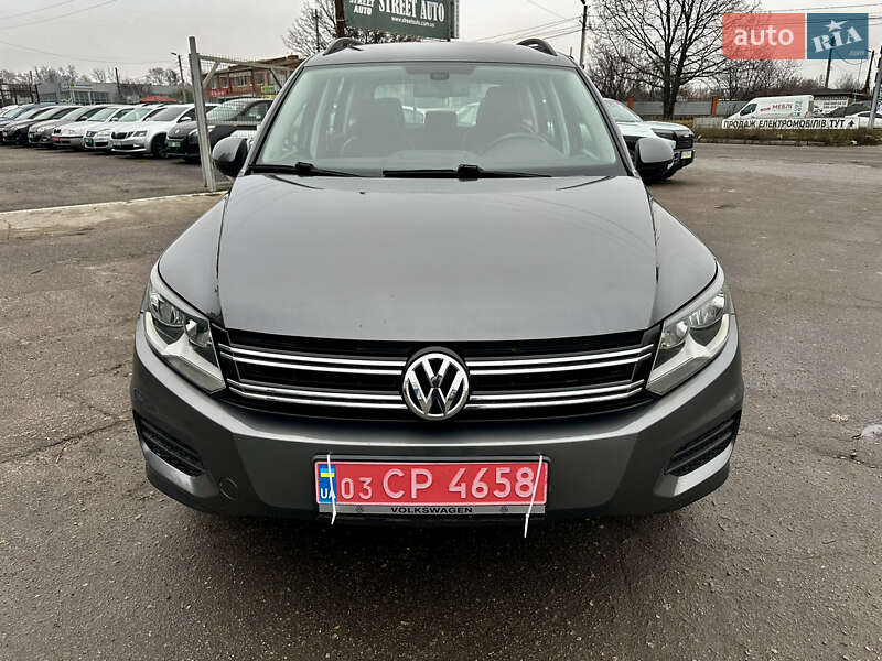 Внедорожник / Кроссовер Volkswagen Tiguan 2016 в Полтаве