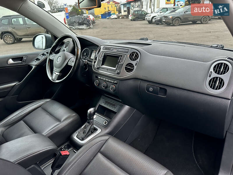 Внедорожник / Кроссовер Volkswagen Tiguan 2016 в Полтаве