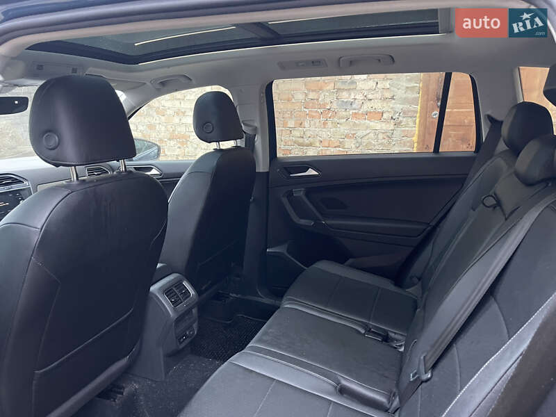 Внедорожник / Кроссовер Volkswagen Tiguan 2018 в Ровно фото 16 Внедорожник / Кроссовер Volkswagen Tiguan 2018 в Ровно