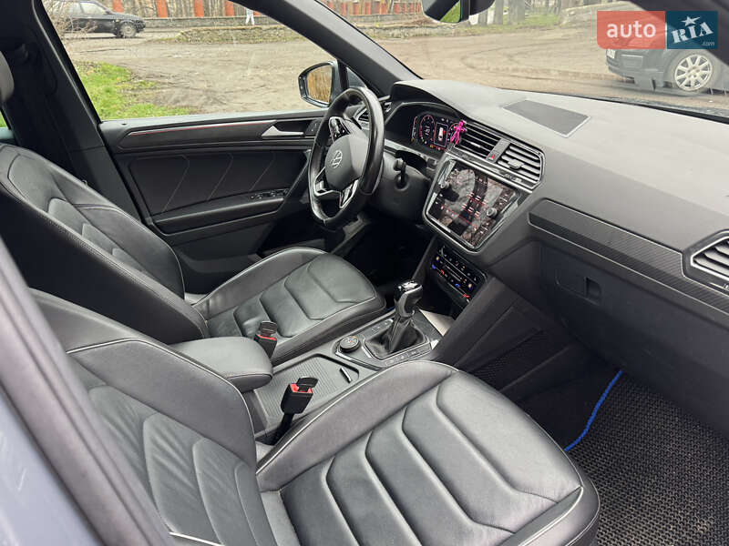 Внедорожник / Кроссовер Volkswagen Tiguan 2021 в Каменке