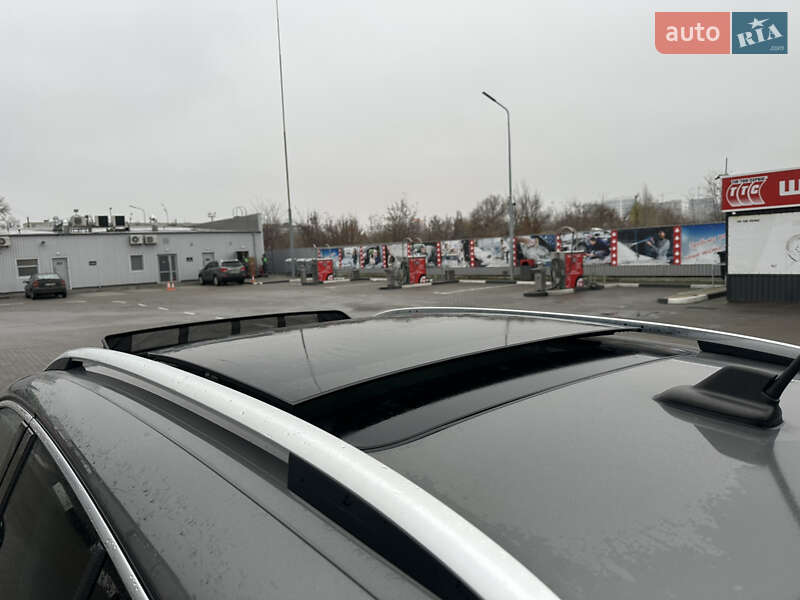 Позашляховик / Кросовер Volkswagen Tiguan 2011 в Києві