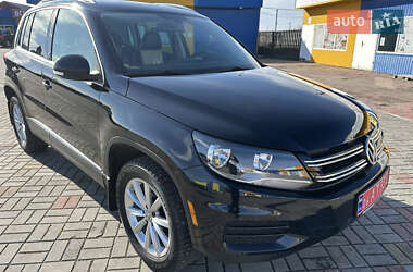 Внедорожник / Кроссовер Volkswagen Tiguan 2017 в Житомире