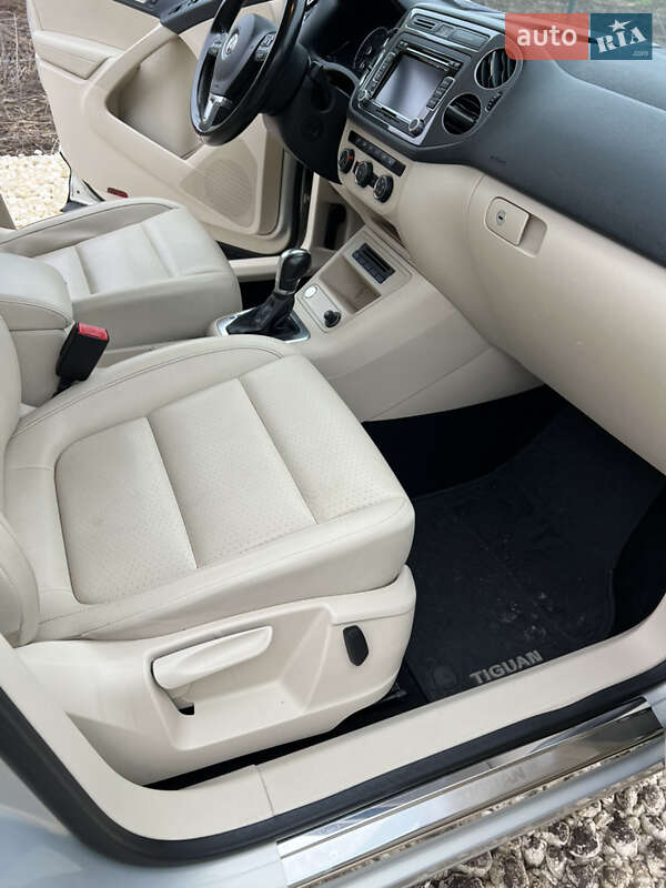 Внедорожник / Кроссовер Volkswagen Tiguan 2014 в Львове фото 15 Внедорожник / Кроссовер Volkswagen Tiguan 2014 в Львове