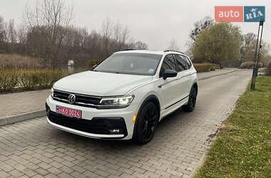 Внедорожник / Кроссовер Volkswagen Tiguan 2021 в Киеве