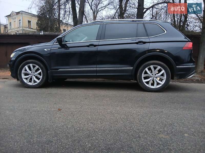 Внедорожник / Кроссовер Volkswagen Tiguan 2018 в Чернигове