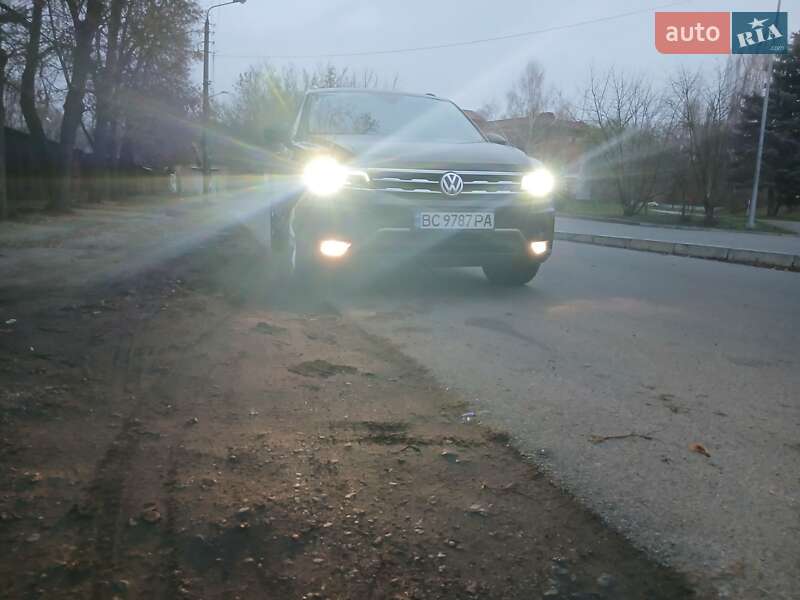 Внедорожник / Кроссовер Volkswagen Tiguan 2018 в Чернигове