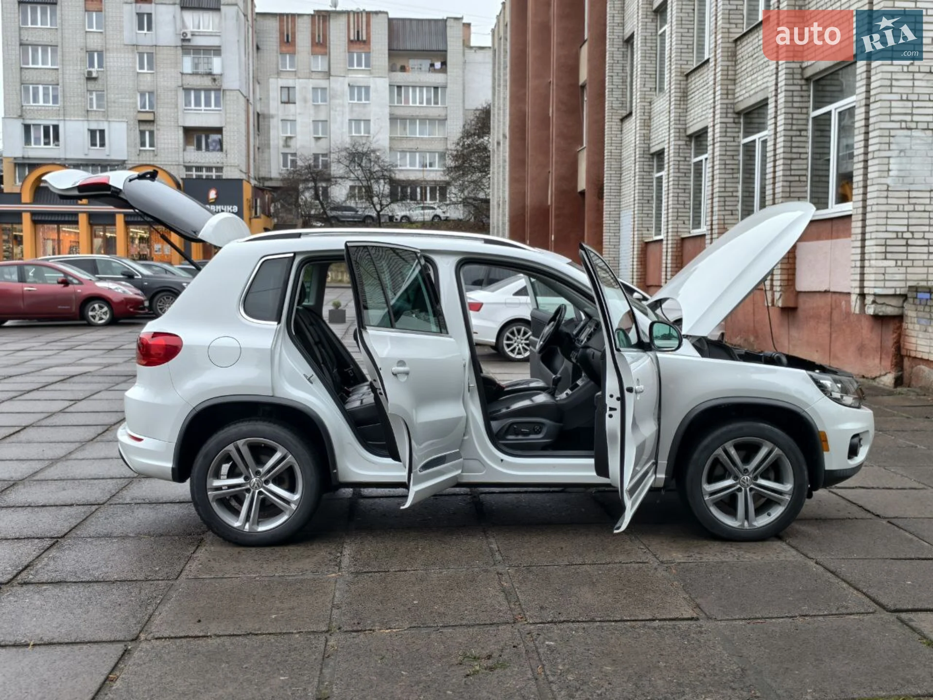 2017 Volkswagen Tiguan - мініатюра 26