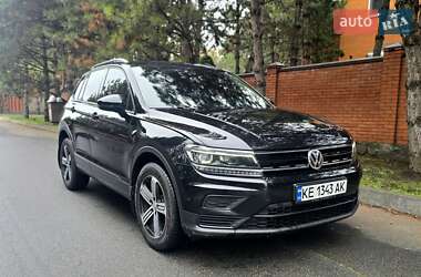 Внедорожник / Кроссовер Volkswagen Tiguan 2017 в Днепре