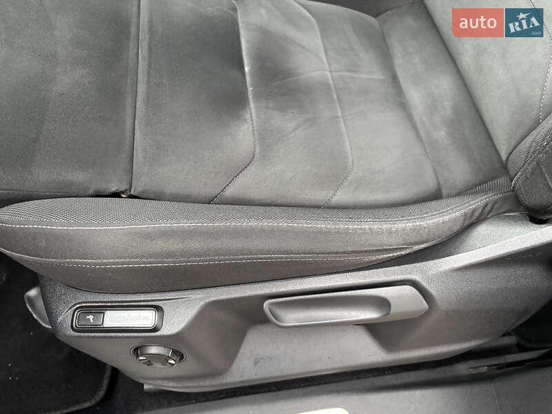 Внедорожник / Кроссовер Volkswagen Tiguan 2017 в Киеве фото 23 Внедорожник / Кроссовер Volkswagen Tiguan 2017 в Киеве