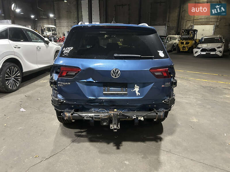 Внедорожник / Кроссовер Volkswagen Tiguan 2018 в Луцке
