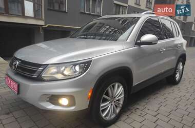 Позашляховик / Кросовер Volkswagen Tiguan 2016 в Івано-Франківську