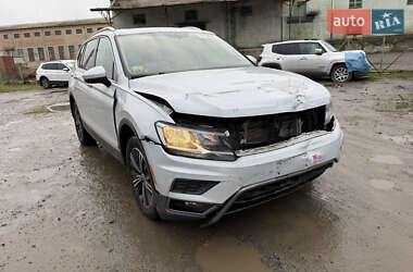 Внедорожник / Кроссовер Volkswagen Tiguan 2018 в Ровно