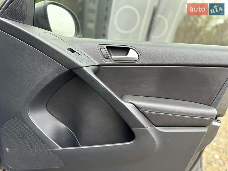 Внедорожник / Кроссовер Volkswagen Tiguan 2015 в Львове фото 22 Внедорожник / Кроссовер Volkswagen Tiguan 2015 в Львове