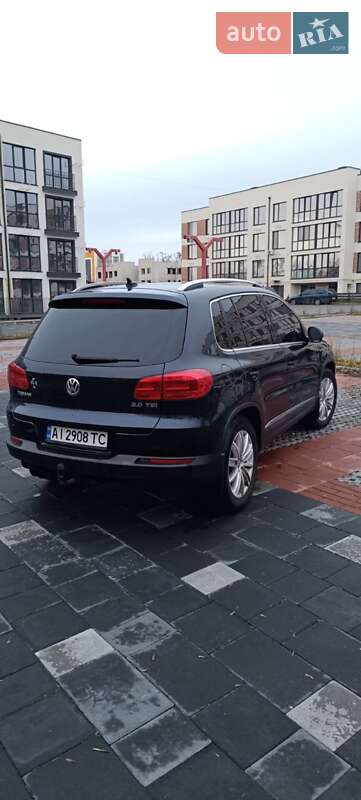 Внедорожник / Кроссовер Volkswagen Tiguan 2011 в Буче