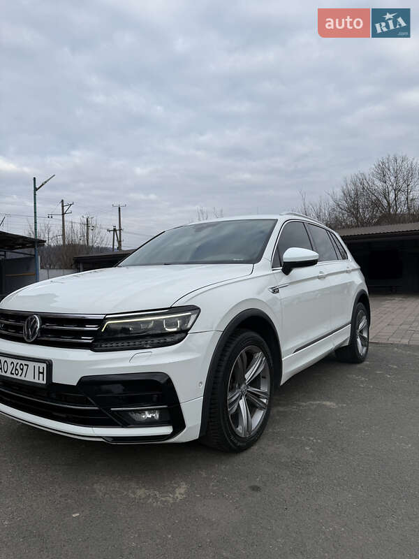 Внедорожник / Кроссовер Volkswagen Tiguan 2017 в Мукачево