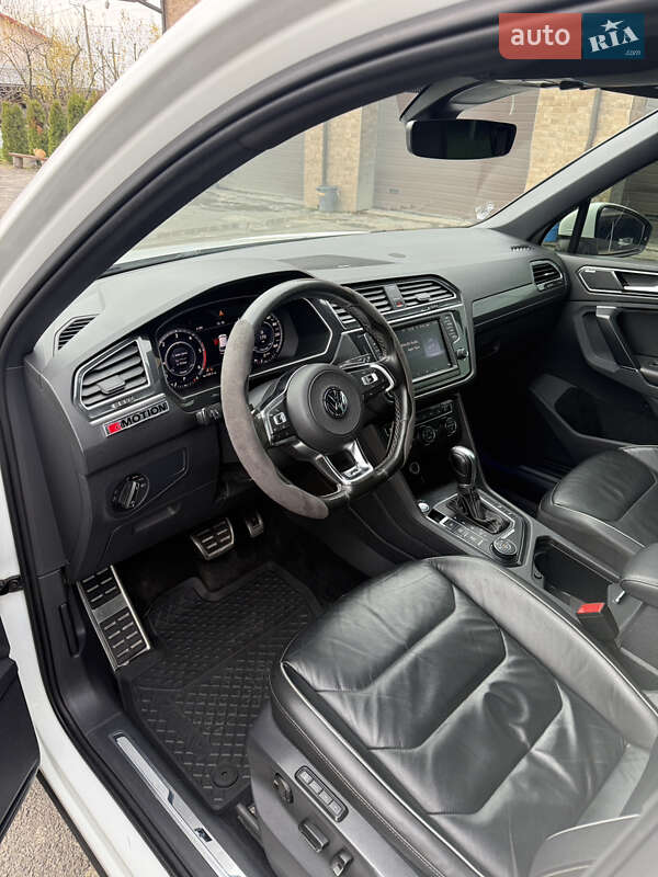 Внедорожник / Кроссовер Volkswagen Tiguan 2017 в Мукачево