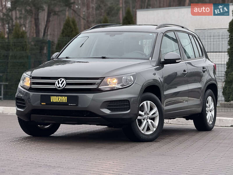 Внедорожник / Кроссовер Volkswagen Tiguan 2016 в Киеве