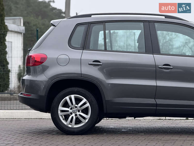 Внедорожник / Кроссовер Volkswagen Tiguan 2016 в Киеве